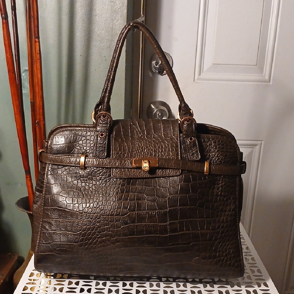 Women's Croc-Embossed Satchel Handbag in Dark Brown